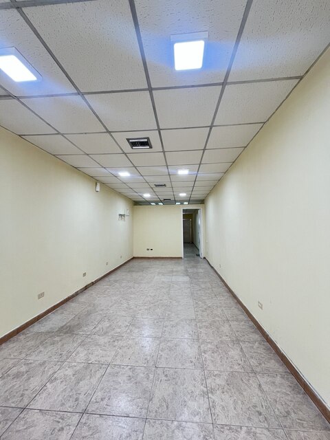 Local Av. Mérida frente a Plaza Bolívar. Ref 1594 - Image 3