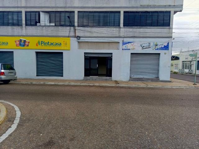 Local Comercial en Av. Mérida frente a Feymaca. Anaco. Ref: 1553