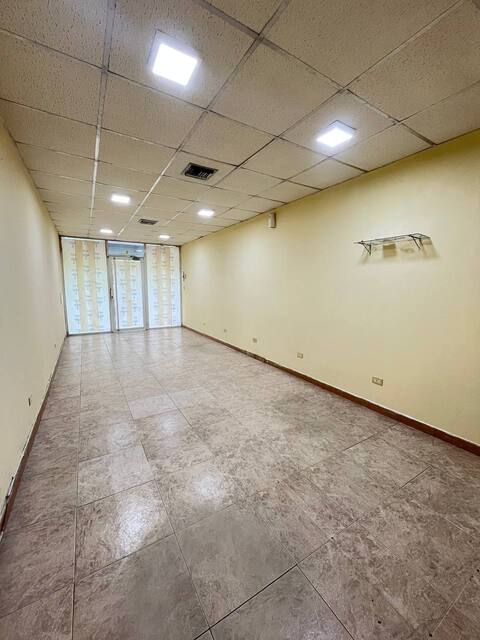 Local Av. Mérida frente a Plaza Bolívar. Ref 1594 - Image 5