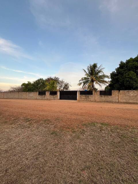 Finca con cas en Sector San Antonio. Anaco. Ref: 1621