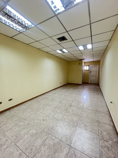 Local Av. Mérida frente a Plaza Bolívar. Ref 1594 - Image 4