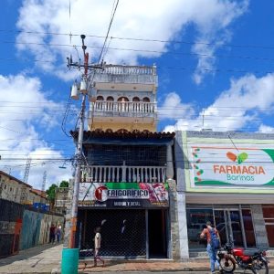 Apartamento en Av. Portuguesa al lado de Farmacia Barinas. Anaco. Ref: 1460