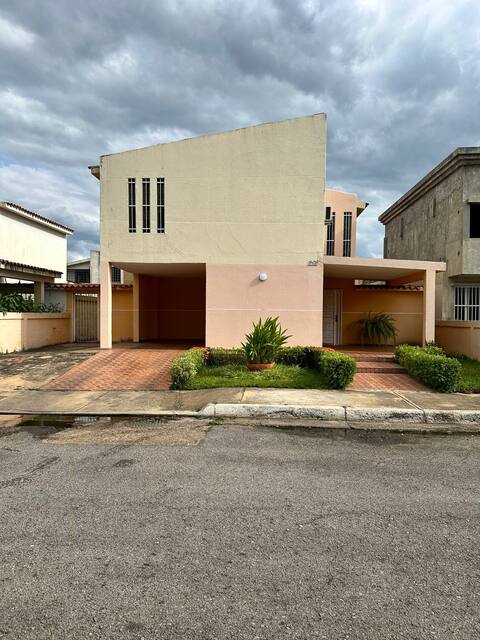 Casa en Urbanización Agua Clara. Ref: 1630