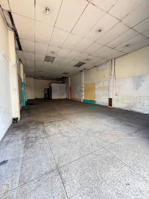 Local Comercial en Av. Bolívar entre Av. Miranda y calle Monagas. Anaco. Ref: 1481 - Image 4