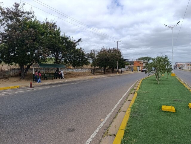 Terreno en Av. Miranda frente al Terminal de Pasajeros. Anaco. Ref: 1642 - Image 8