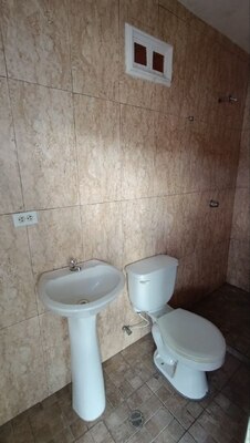 Apartamento de uso comercial en calle 24 de Julio con calle Sucre. Anaco. Ref: 1687 - Image 7