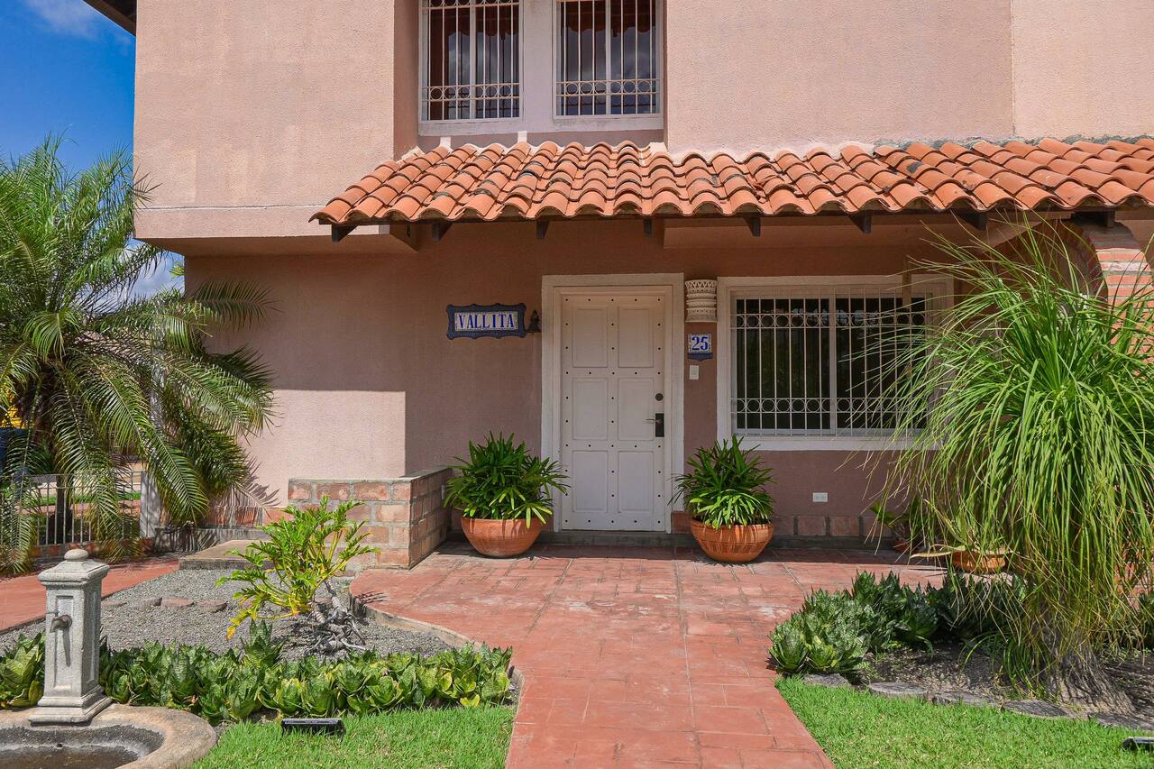 Town House en Conjunto Residencial El Oasis. Anaco. Ref: 1678