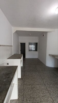 Apartamento de uso comercial en calle 24 de Julio con calle Sucre. Anaco. Ref: 1687 - Image 11