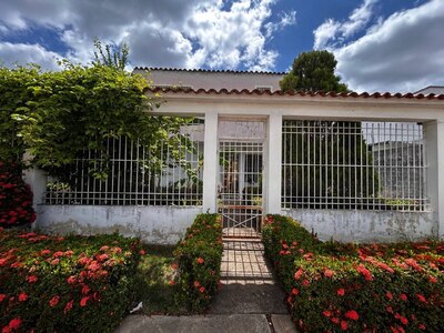 Casa en Urbanización Santa Rosa. Anaco. Ref: 1681