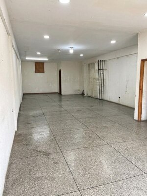 Local Comercial 3, Av. Miranda con calle los Olivos. Anaco. Ref: 1691