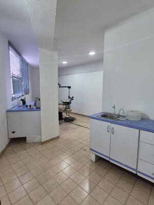 Consultorio en Av. Portuguesa con intercepción Av. Mérida. Anaco. Ref: 1701 - Image 7
