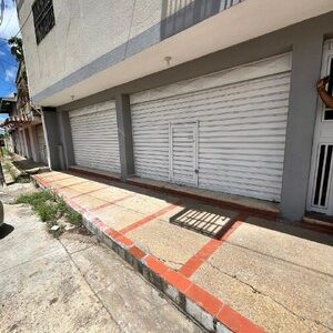 Local Comercial en Av. Miranda. Anaco. Ref: 1702