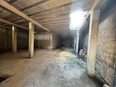 Inmueble en obra gris en calle Eulalia Buroz con calle Rómulo Gallego. Anaco. Ref: 1706 - Image 2